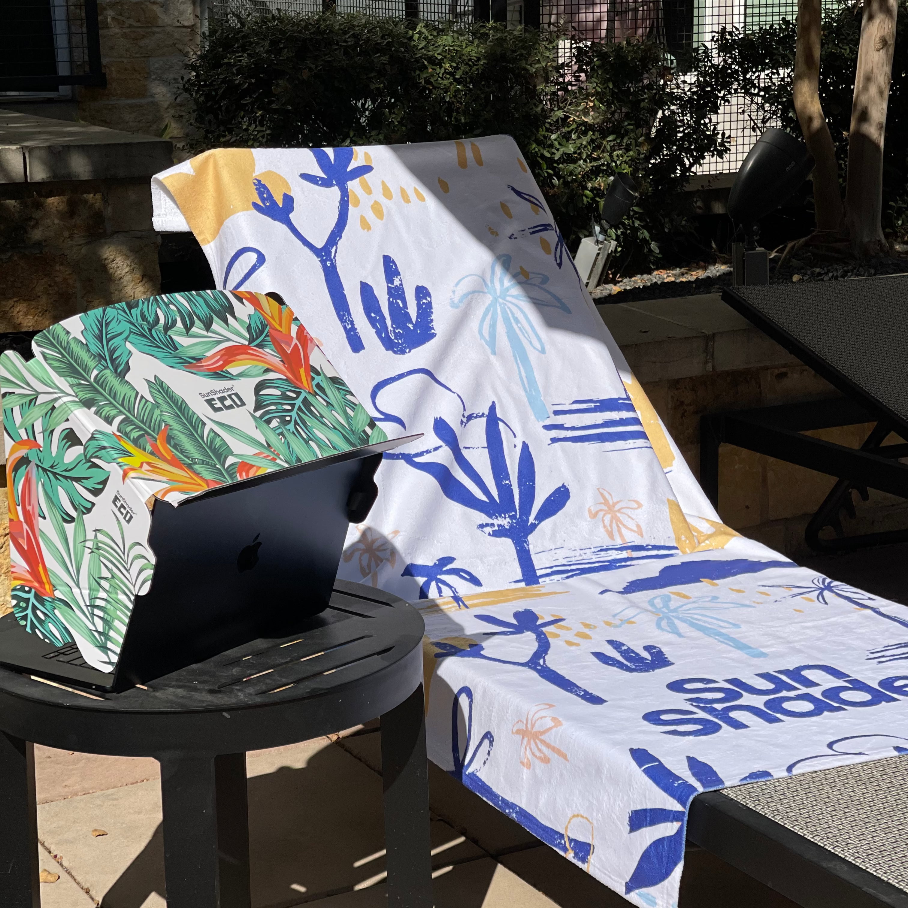 SunShader Pool Towel with SunShader Eco laptop shade - Cactus Summer Rain